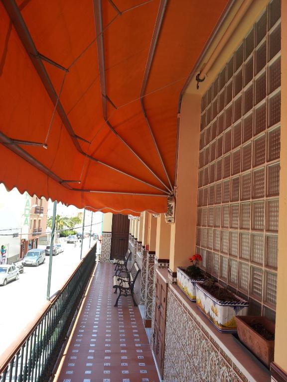 Отель Hostal Tarik Тарифа Экстерьер фото